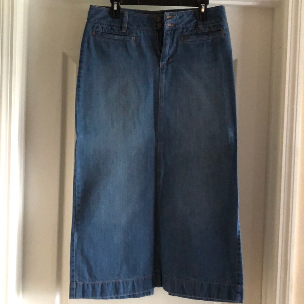 Denim skirt